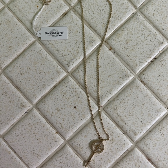 Park Lane Key Necklace - Picture 2 of 3
